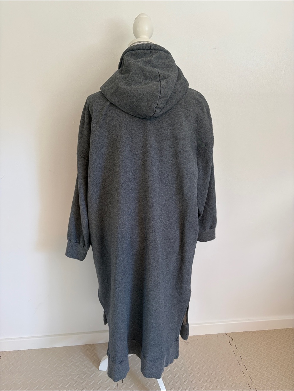 NAP Cozy Oversized Hooded Sweatshirt Dress - Charcoal Gray XXL - Picture 4 of 7